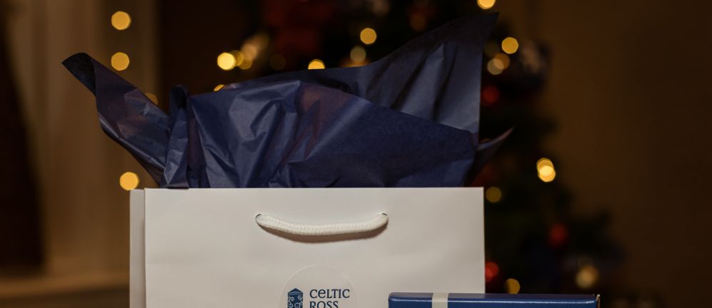002_Celtic-Ross-Gift-Bags_D52_9999